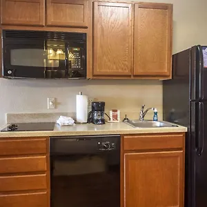 Suburban-Studios-Triadelphia-Wheeling-At-The-Highlands-Kitchen