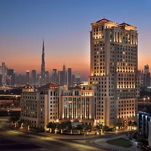 Marriott-Hotel-Al-Jaddaf-Dubai-Skyline