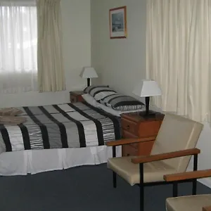 River-Park-Motor-Inn-Casino-Beds