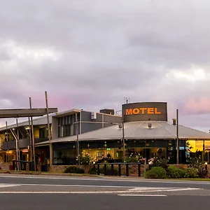 Station-Motel-Parkes-Exterior
