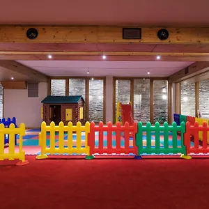 Hotel-Piandineve-Passo-del-Tonale-Exterior