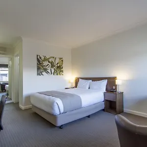 Sunshine Motor Inn Room photo