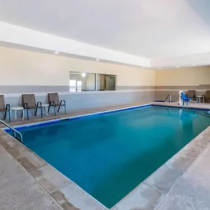 La-Quinta-By-Wyndham-Artesia-Hotel-Amenities