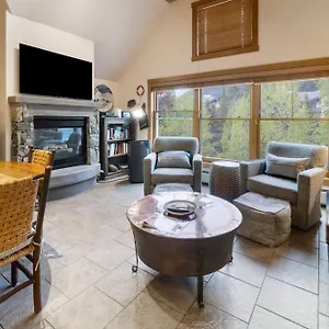 Jackpine-Black-Bear-Condominiums-By-Keystone-Resort-Exterior