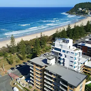 Wyuna-Beachfront-Holiday-Apartments-Gold-Coast-Exterior