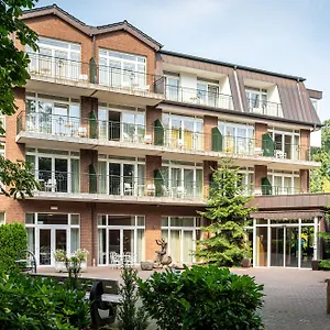 Waldhotel Tannenhaeuschen Exterior photo