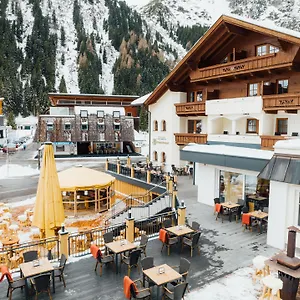 Hotel-Mittagskogel-Pitztal-Sankt-Leonhard-im-Pitztal-Business