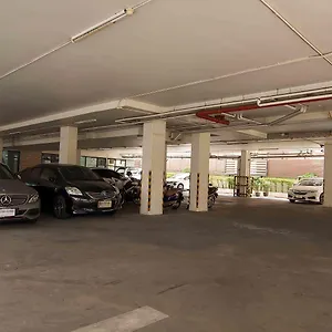 The-Atrium-Ratchada-13-Aparthotel-Bangkok-Exterior