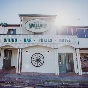 Wallaby-Hotel-Mudgeeraba-Exterior
