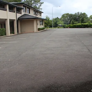 The-Pioneer-Way-Motel-Springwood-Exterior