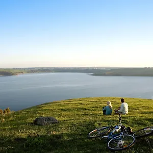Lakes-And-Craters-Holiday-Park-Camperdown-People