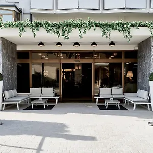 Rouge-Hotel-International-Milano-Marittima-Exterior