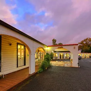 Azalea-Motel-Coonabarabran-Exterior