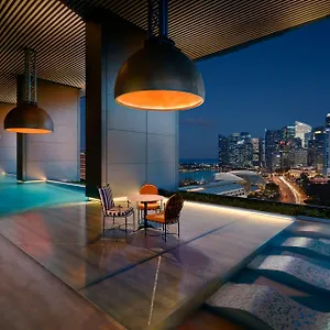 Jw-Marriott-Hotel-Singapore-South-Beach-Swimming-Pool