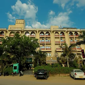 Le-Roi-Udaipur-Hotel-Exterior