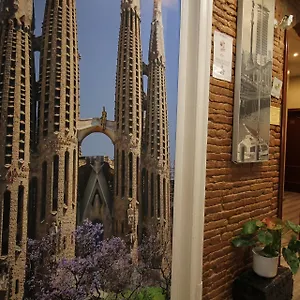 Hostal Orleans Exterior photo