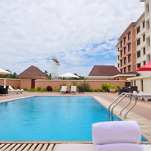 Raphael'S Hotel Exterior photo