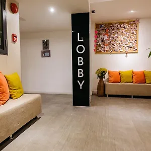 Lucky-House-Khaosan-Hotel-Bangkok-Room