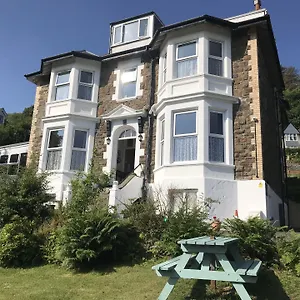 Cairn-House-Bed-Breakfast-Ilfracombe-Exterior