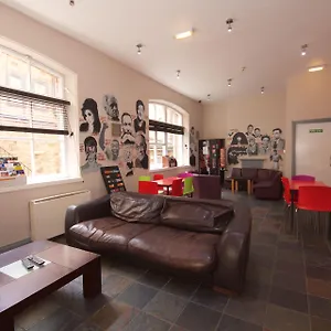 Albatross Hostel Interior photo