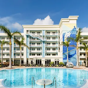 Blue-Flamingo-Resort-Key-West-Exterior