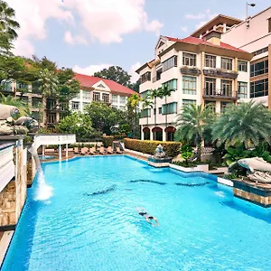 Treetops-Executive-Residences-Singapore-Exterior