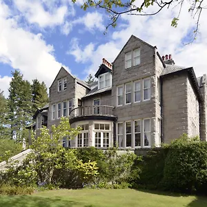 Lys-Na-Greyne-Country-House-Aboyne-Exterior
