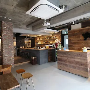 Glocal Nagoya Backpackers Hostel Interior photo