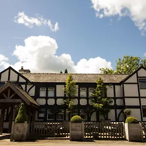 The-Fenwick-Hotel-Claughton-Exterior