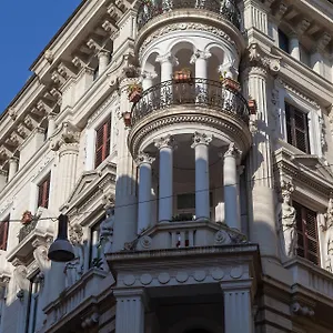 Donna-Margherita-Rome-Suite-Rooms-Exterior