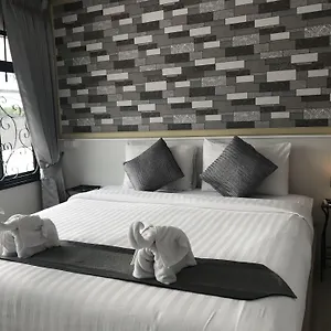 Namamema-Hotel-Chiang-Mai-Room