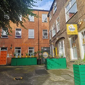 Igloo-Hybrid-Hostel-Nottingham-Exterior