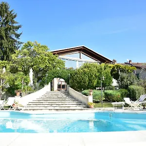 Ca-San-Sebastiano-Wine-Resort-Spa-Camino-Exterior