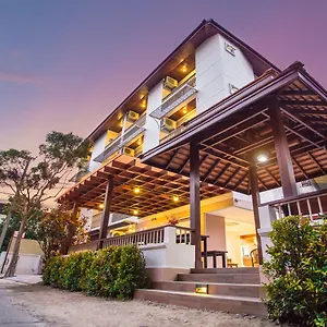 Rendezvous-Classic-House-Chiang-Mai-Exterior