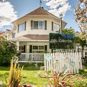 Inn-On-Canyon-Radium-Hot-Springs-Exterior