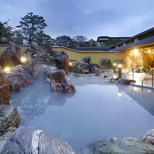 Kintarou-Onsen-Hotel-Uozu-Skyline