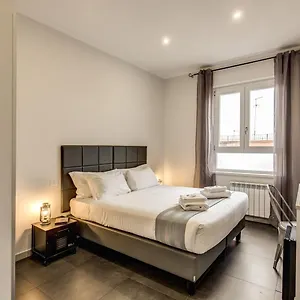 Floor-6-Boutique-Rooms-By-Dot-Suites-Rome-Room