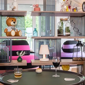 Hotel-Omnubo-Collection-Les-Epesses-Macro-Details