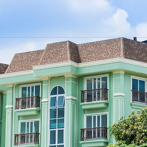 Dang-Derm-In-The-Park-Khaosan-Hotel-Bangkok-Exterior