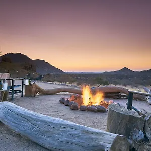 Ai Aiba - The Rock Painting Lodge Nature photo