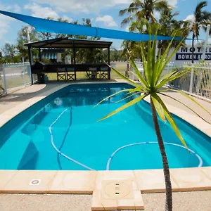 Birch-Motel-Bowen-Previously-Known-As-Bowen-Arrow-Motel-Swimming-Pool