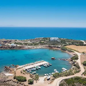 Martineli-Residence-A-Beachfront-Estate-Drios-Exterior