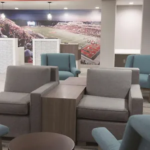 La-Quinta-By-Wyndham-Pittsburg-Hotel-Interior