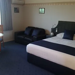 Ararat-Southern-Cross-Motor-Inn-Room