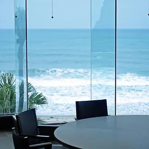 Tanegashima-Iwasaki-Hotel-Minamitane-Macro-Details