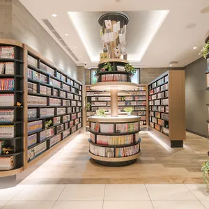 Quintessa-Hotel-Osaka-Shinsaibashi-Comic-Books-Kitchen