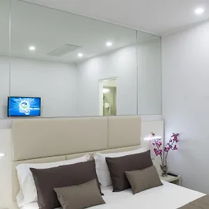 Merulana-Holidays-Rome-Room