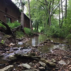 The-Sugar-Creek-Retreat-Bed-Breakfast-Garfield-Exterior
