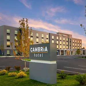 Cambria-Hotel-Suites-Plymouth-Exterior