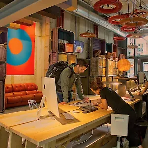 Anda Venice Hostel Fast Food photo